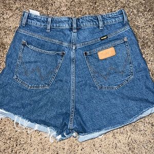 Blue Jean WRANGLER  cutoff shorts
